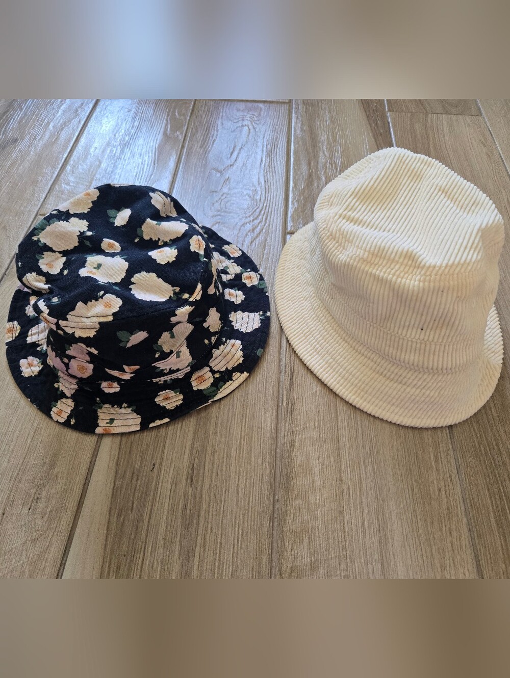 2 UO Bucket Hats, OS